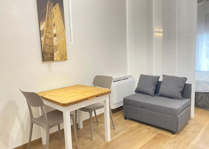 Appartement Emilia 4 *