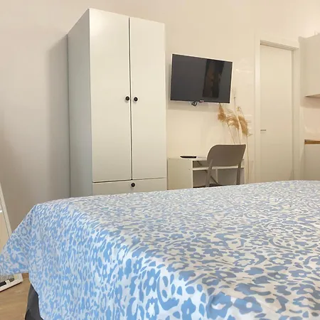 Emilia 4 Apartamento *